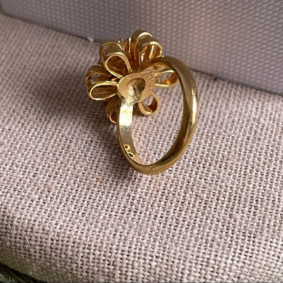 Vintage 18K GE Flower Design Clear Rhinestone Ring - Picture 3 of 5
